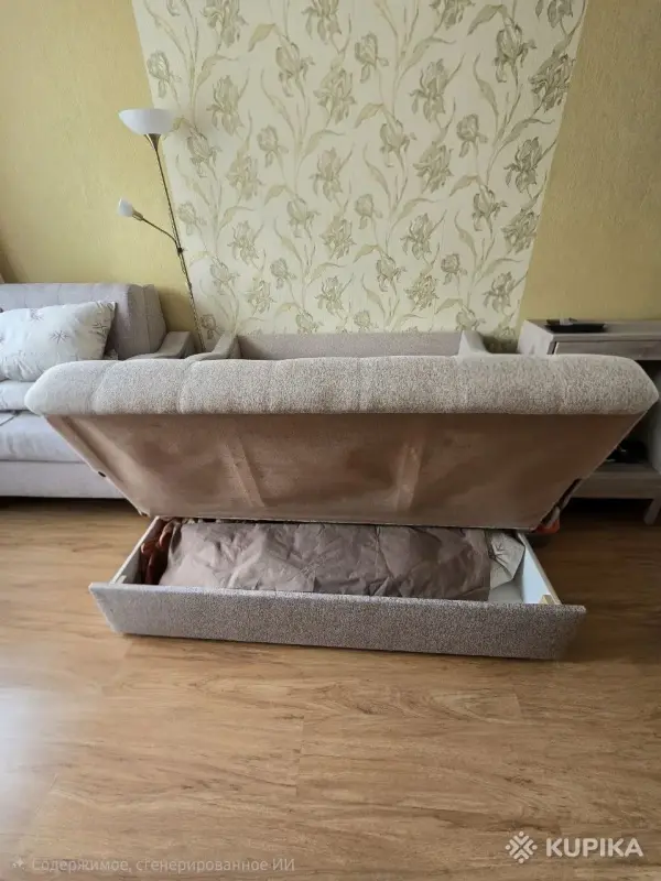 Диван-кровать отдам даром