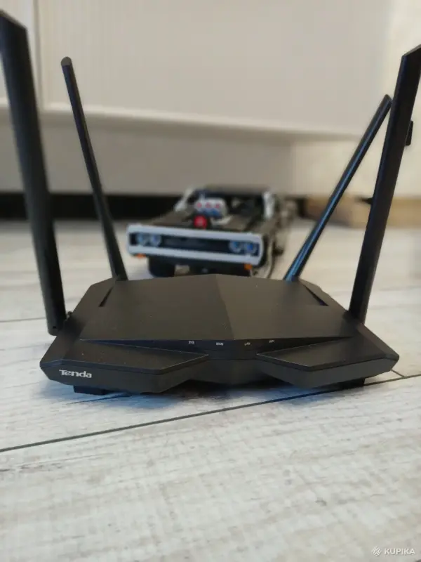 Wi-Fi роутер Tenda AC10