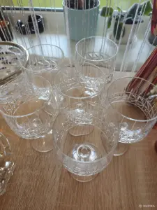 Стаканы, бокалы, рюмки