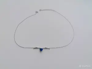 Ожерелье с caпфиpoм Крылья. Длина 45 см.