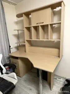 Стол