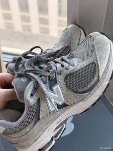 Кроссовки New Balance 2002R