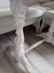 Кухонный уголок со столом