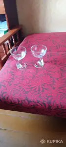 2 бокала стеклянных с массивной изогнутой ножкой