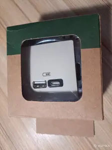 Розетка USB новая, Schneider, оригинала