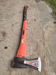 топор-колун