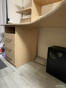 Стол