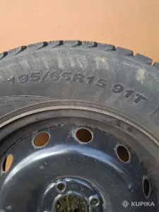 Авто Лада колесо