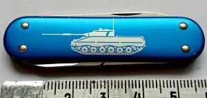 Мини-нож Victorinox с танком Hägglund лимитированная коллекция