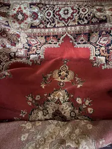 Красивый мягкий ковер