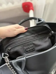 Сумка Guess