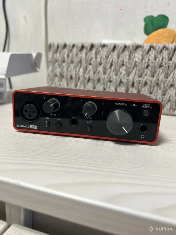 Звуковая карта Focusrite Scarlett Solo 3rd Gen